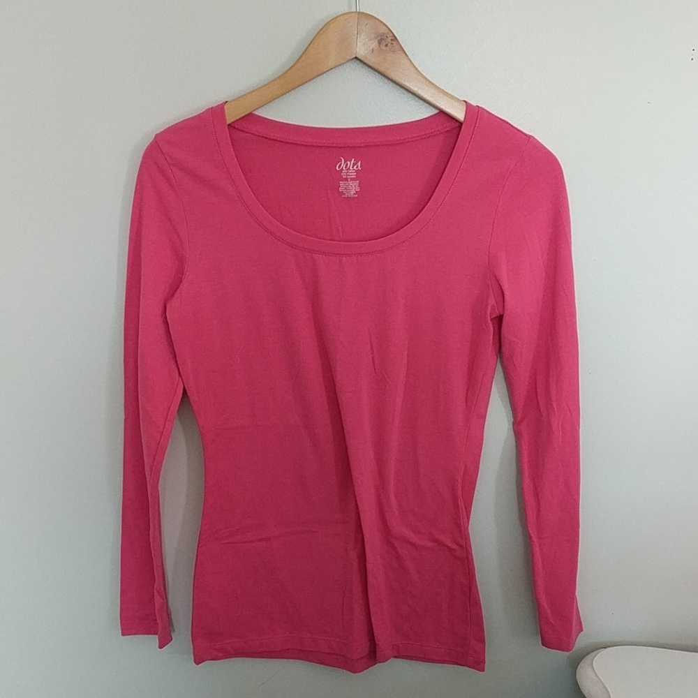Never been worn pink long sleeve tshirt!